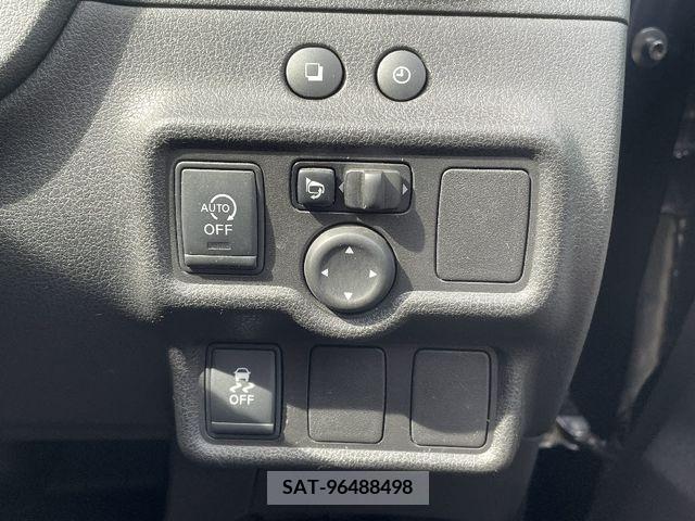 Nissan NOTE 2015-03 279962-16