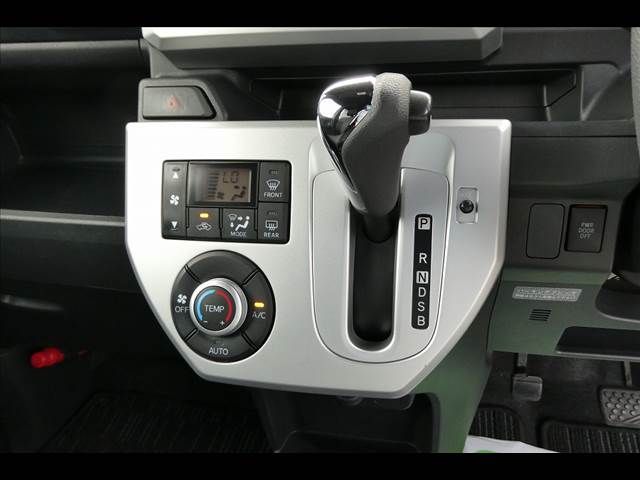 Daihatsu WAKE 2016-03 8280-27