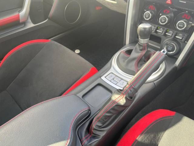 Toyota 86 2019-10 13335-7
