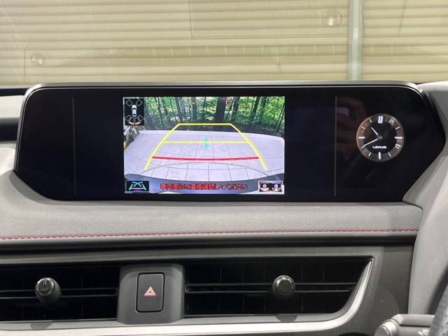 Lexus UX 2019-10 4121-4