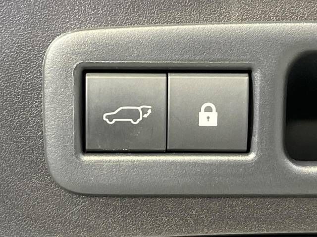 Lexus UX 2019-10 4121-6