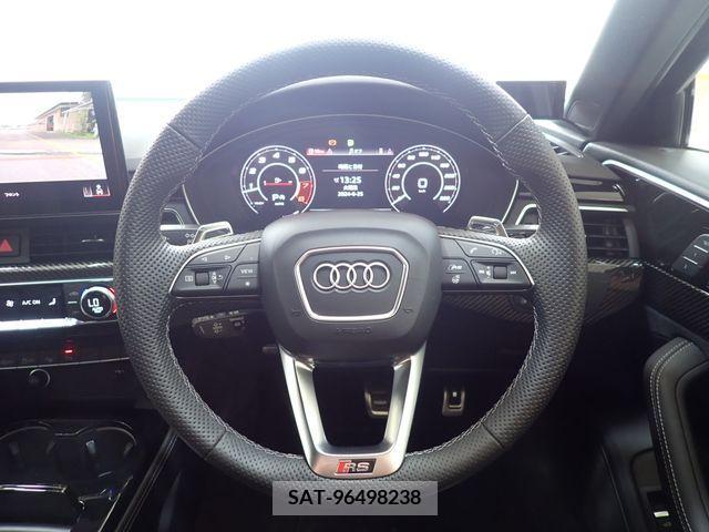 Audi RS4 2022-08 320125-12