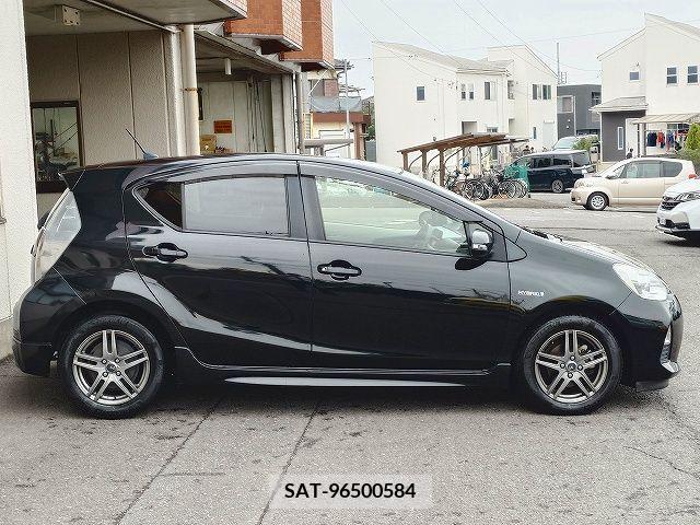 Toyota AQUA 2012-11 292104-16