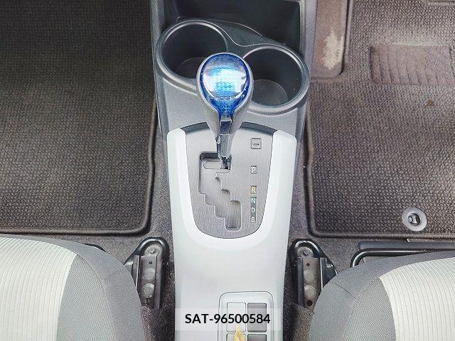 Toyota AQUA 2012-11 292104-19
