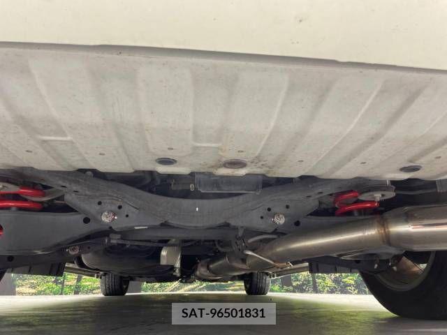 Nissan ELGRAND 2016-07 330342-17