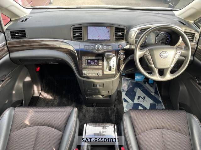 Nissan ELGRAND 2016-07 330342-1