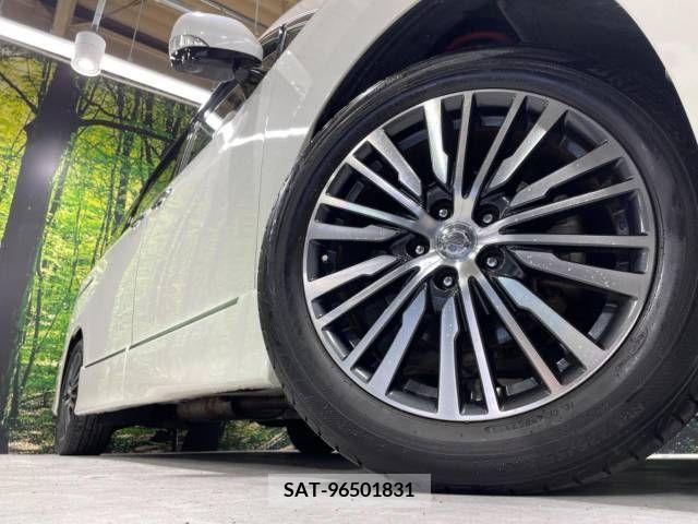 Nissan ELGRAND 2016-07 330342-13