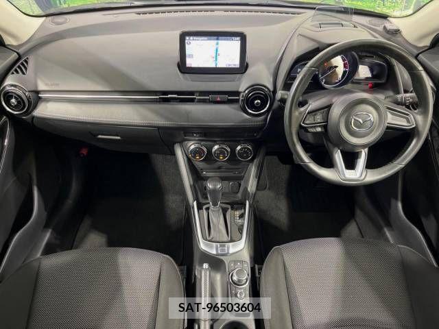 Mazda DEMIO 2017-08 329092-1