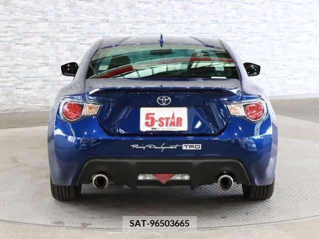 Toyota 86 2014-08 230172-12