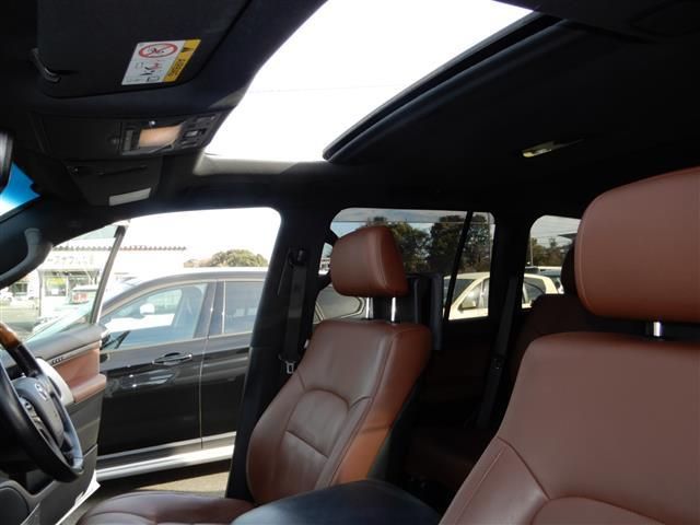 Toyota LAND CRUISER 2019-03 55-28