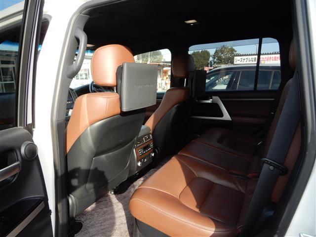 Toyota LAND CRUISER 2019-03 55-7