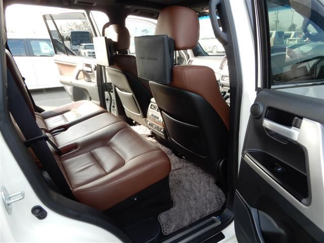 Toyota LAND CRUISER 2019-03 55-10