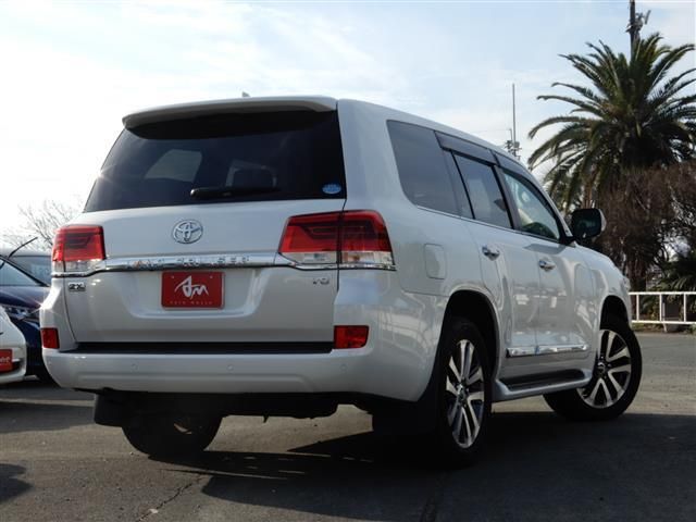 Toyota LAND CRUISER 2019-03 55-1