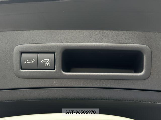 Lexus UX 2022-06 275938-21