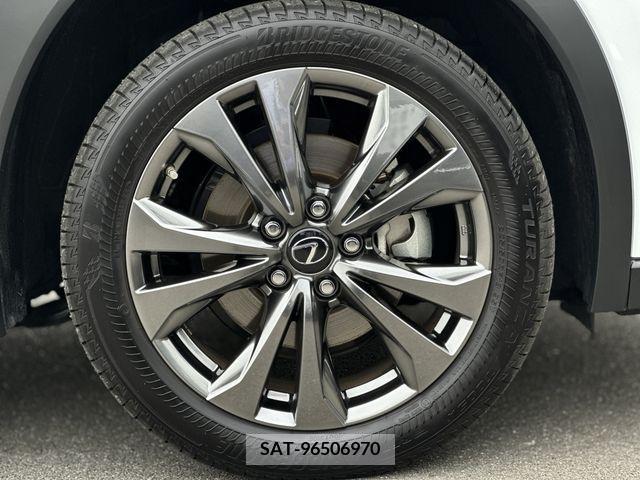 Lexus UX 2022-06 275938-26