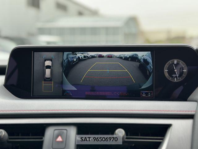Lexus UX 2022-06 275938-6