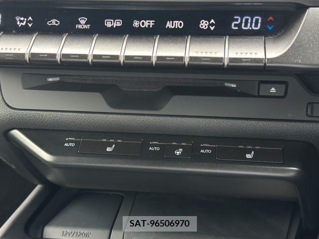 Lexus UX 2022-06 275938-9