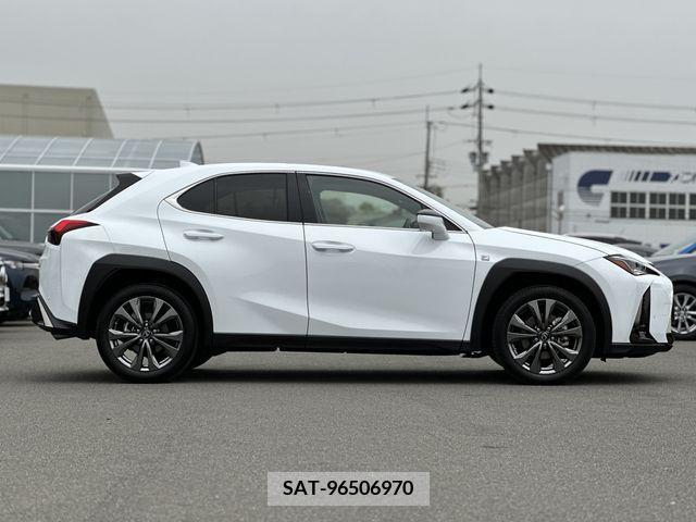 Lexus UX 2022-06 275938-28