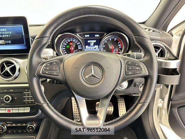 Mercedes Benz GLA-CLASS 2019-01 211079-8