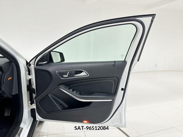 Mercedes Benz GLA-CLASS 2019-01 211079-7