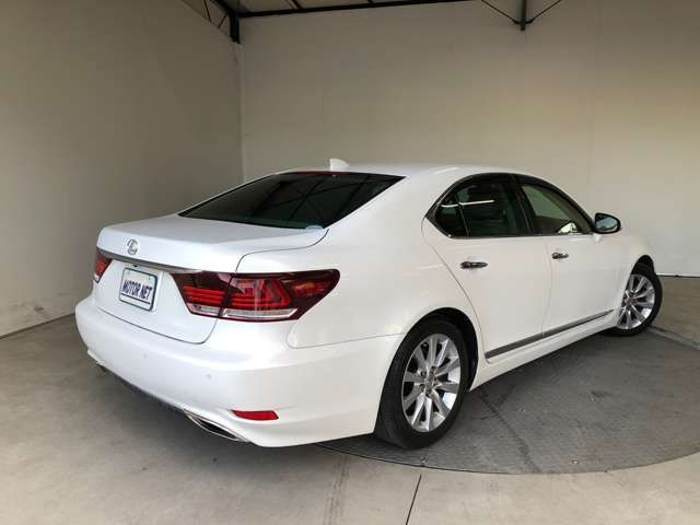 Lexus LS 2014-11 9992-8