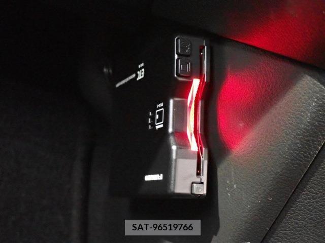 Nissan ROOX 2022-11 363108-13