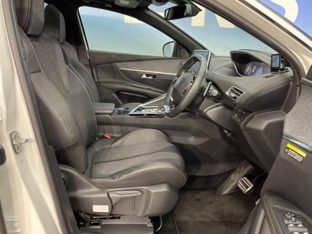 Peugeot 3008 2017-03 192004-9