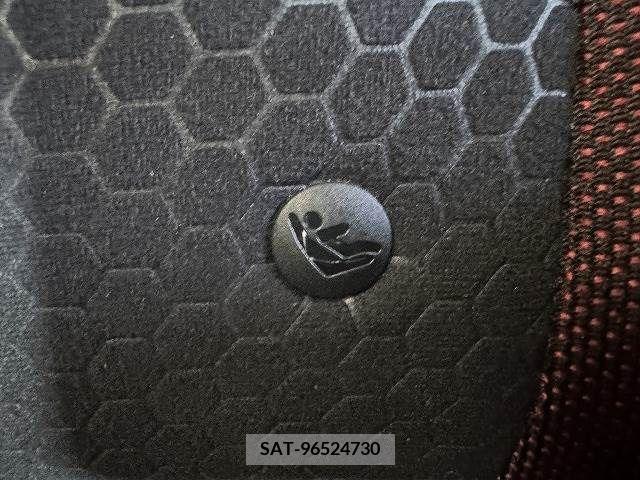 Nissan JUKE 2014-02 320520-7