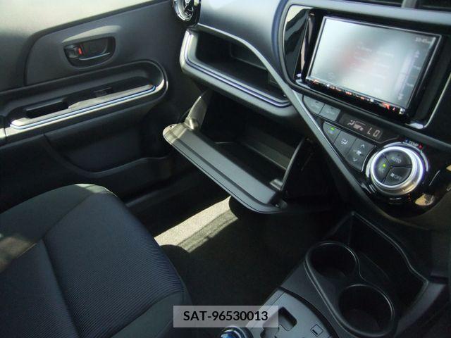 Toyota AQUA 2017-03 314272-9