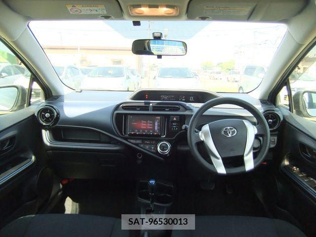 Toyota AQUA 2017-03 314272-1