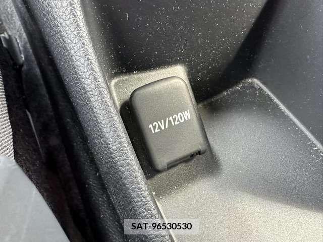 Toyota AQUA 2023-08 261256-7