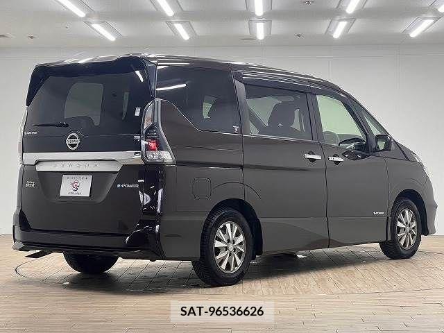Nissan SERENA 2019-04 325018-15