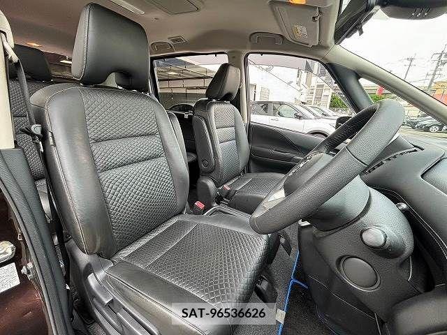 Nissan SERENA 2019-04 325018-4