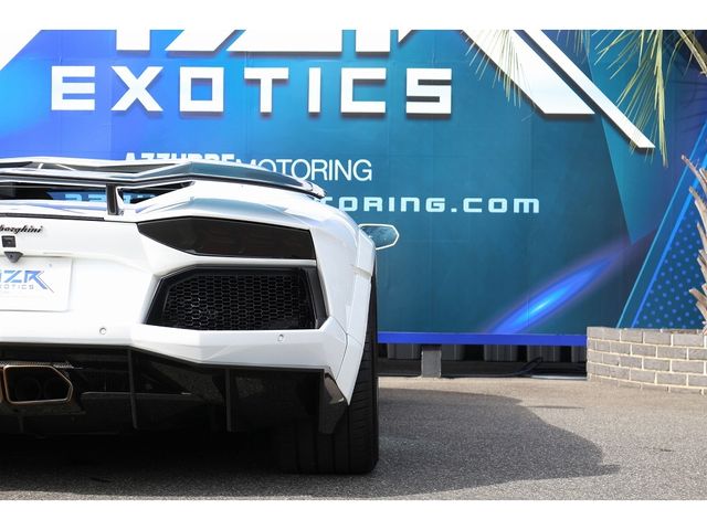Lamborghini Aventador 2012-11 188364-9