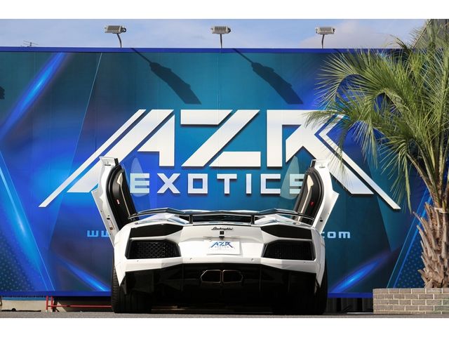 Lamborghini Aventador 2012-11 188364-5