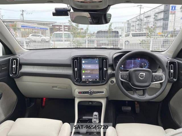 Volvo XC40 2023-09 310932-1