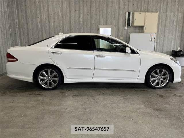 Toyota CROWN 2008-07 304362-10