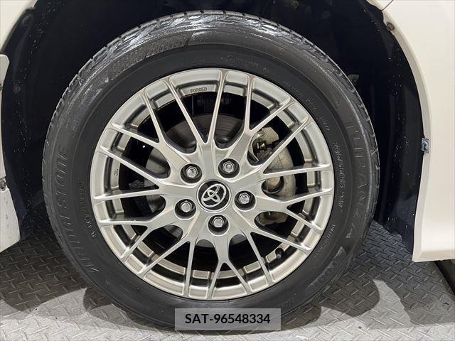 Toyota VOXY HYBRID 2018-05 241781-17