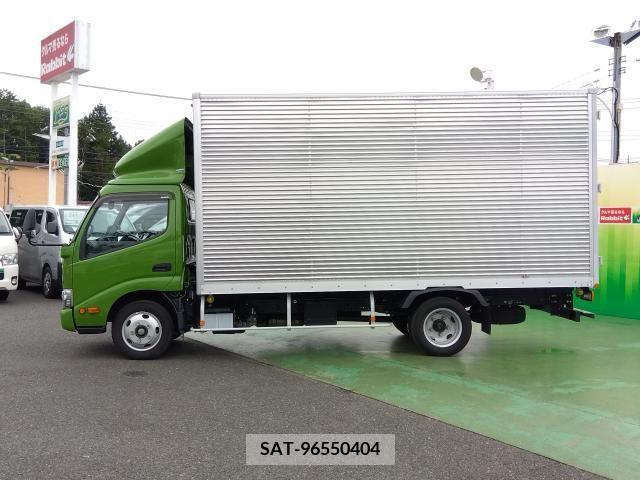 Hino DUTRO 2018-09 351734-1