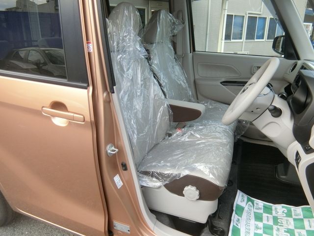 Nissan DAYZ ROOX 2018-10 23512-6