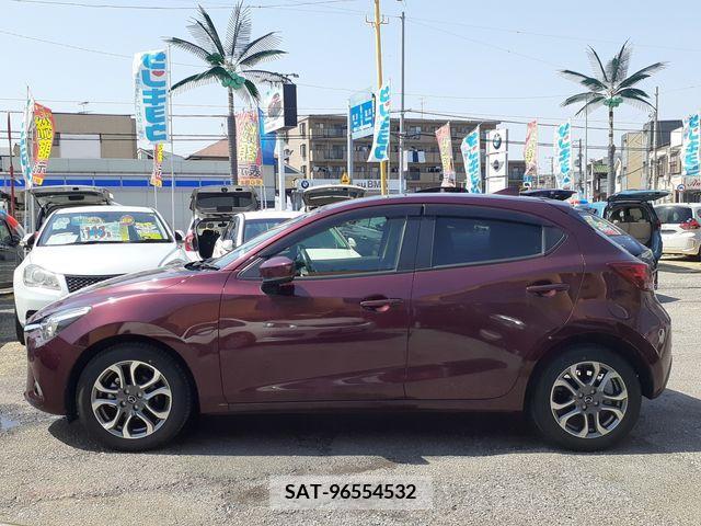 Mazda DEMIO 2017-12 267526-8