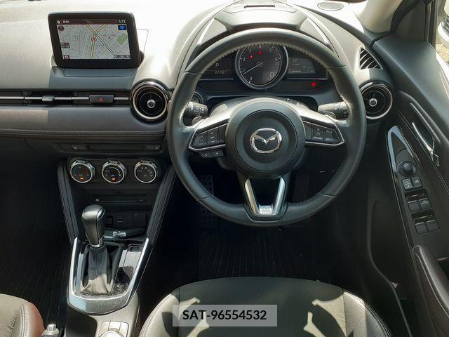 Mazda DEMIO 2017-12 267526-15