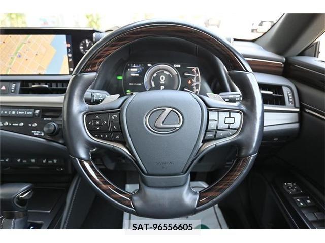 Lexus ES 2020-08 275241-8