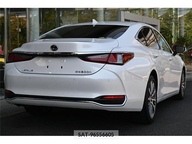 Lexus ES 2020-08 275241-4