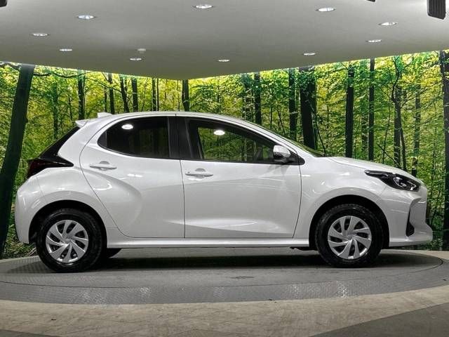 Toyota YARIS 2022-09 28142-16