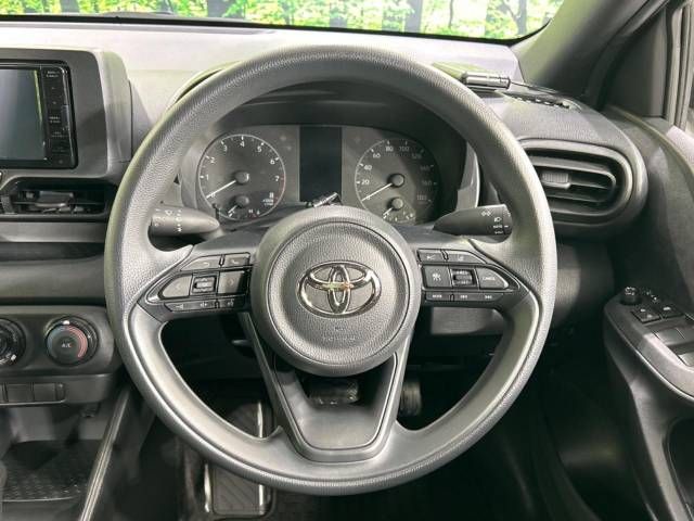 Toyota YARIS 2022-09 28142-8