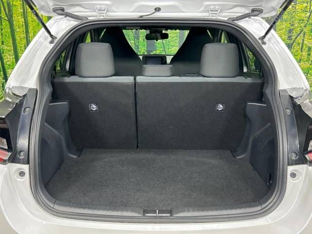 Toyota YARIS 2022-09 28142-11