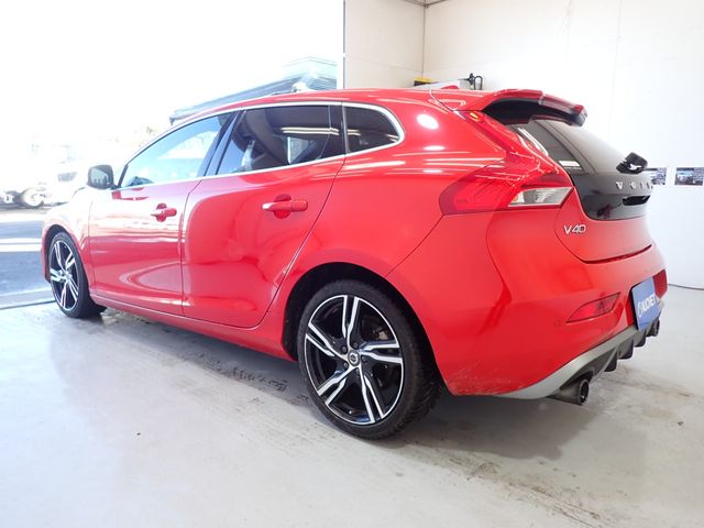 Volvo V40 2015-03 28079-2