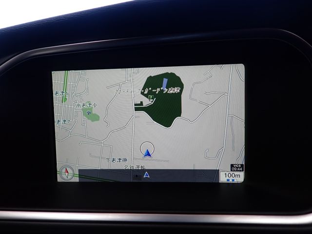 Volvo V40 2015-03 28079-23