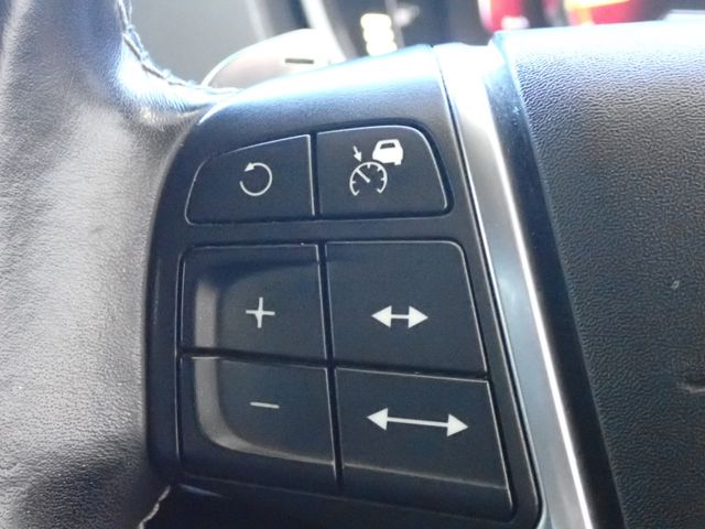 Volvo V40 2015-03 28079-18